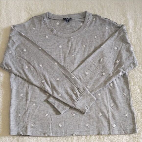 Splendid Sweaters - Splendid👍 Light Grey Embroidered Stars⭐ Sweater
